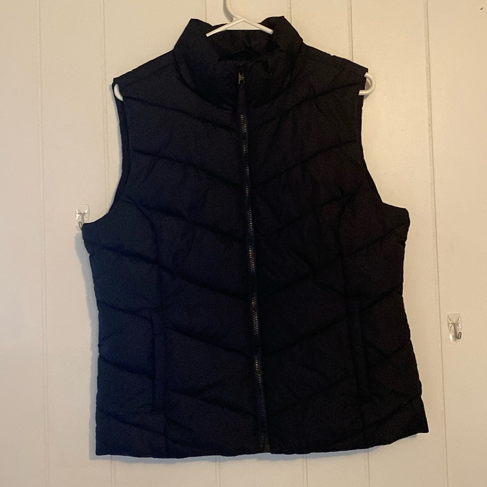 NWOT Aeropostale Womens puffer vest